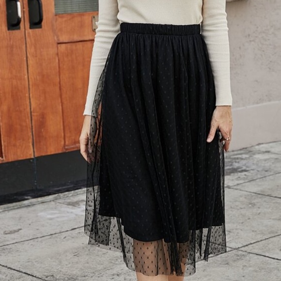Classic Black Polka Dot Mesh Midi Skirt Minimalist - Picture 5 of 5